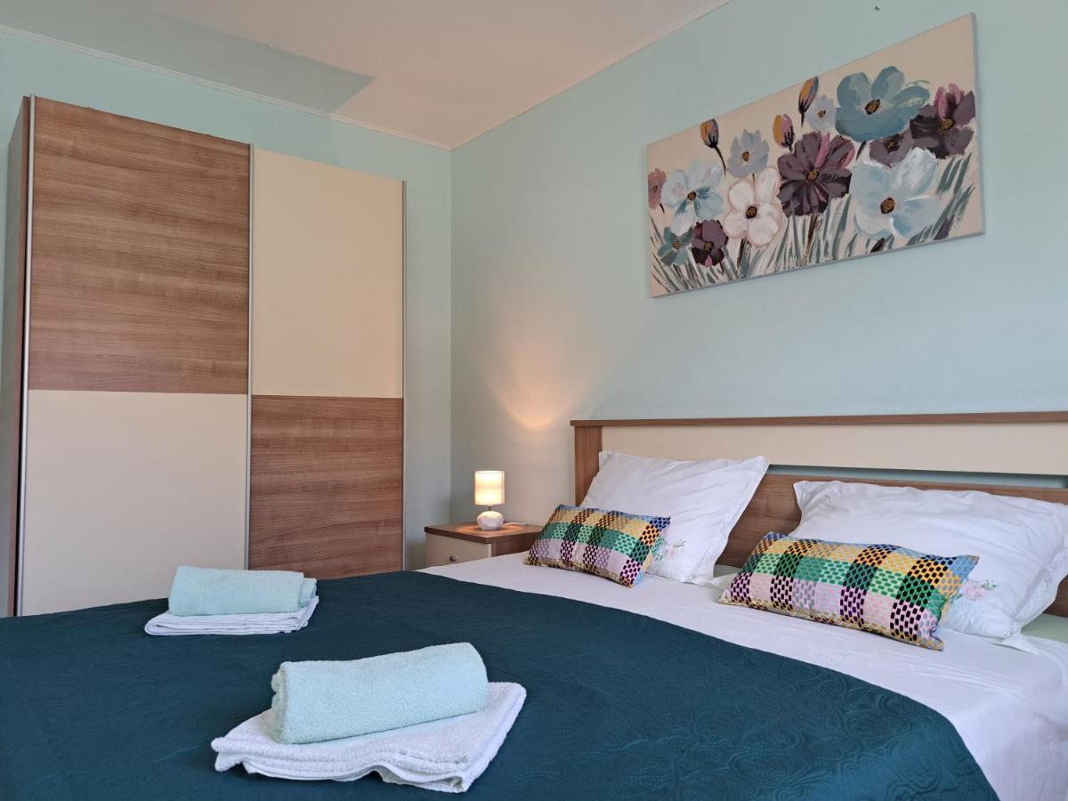 Apartment Penic Kaštela Eksteriør bilde