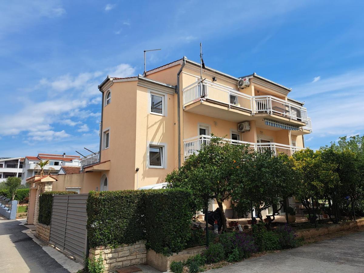 Apartment Penic Kaštela Eksteriør bilde
